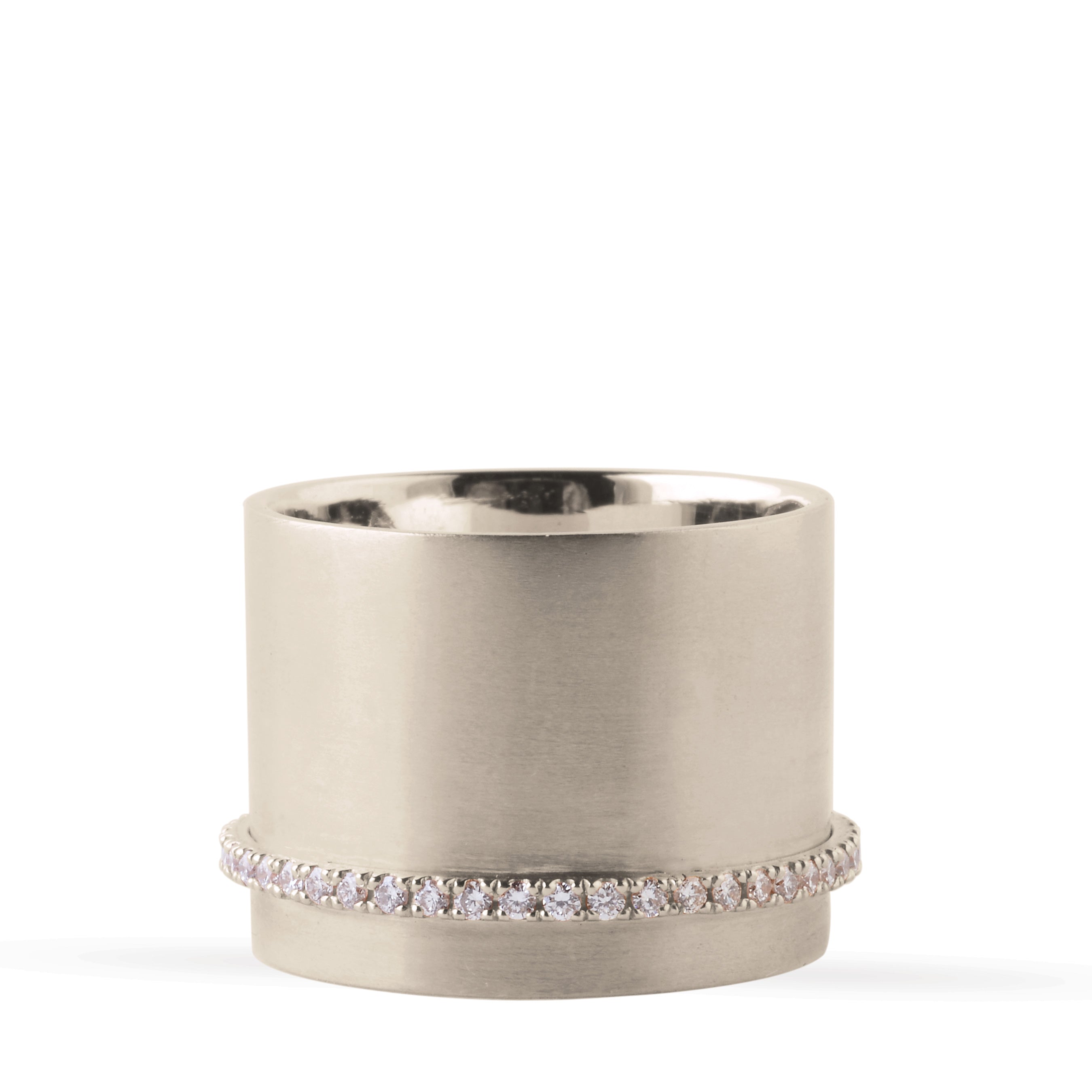 white gold ring with white diamonds