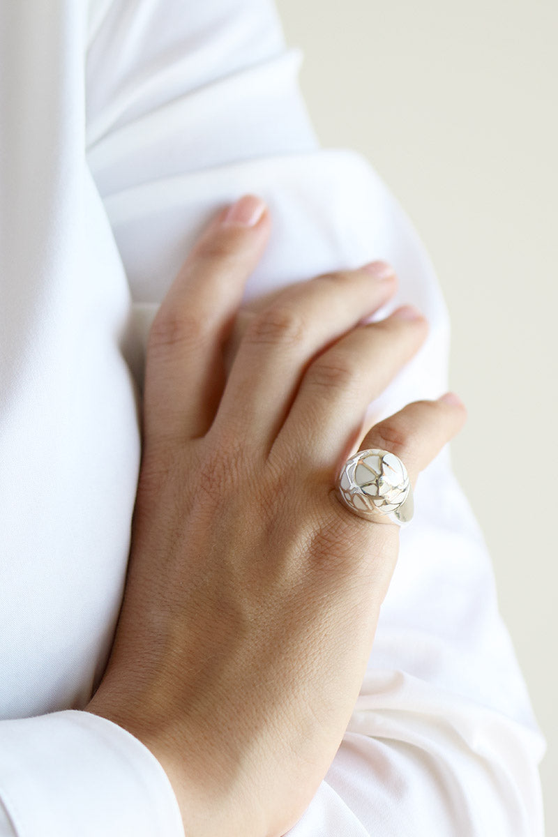 Caramel silver rings on woman hand size Small